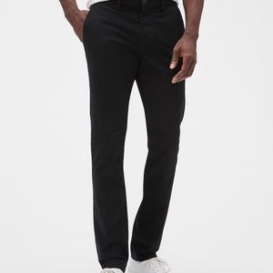 GAP Men’s Skinny Khakis Black